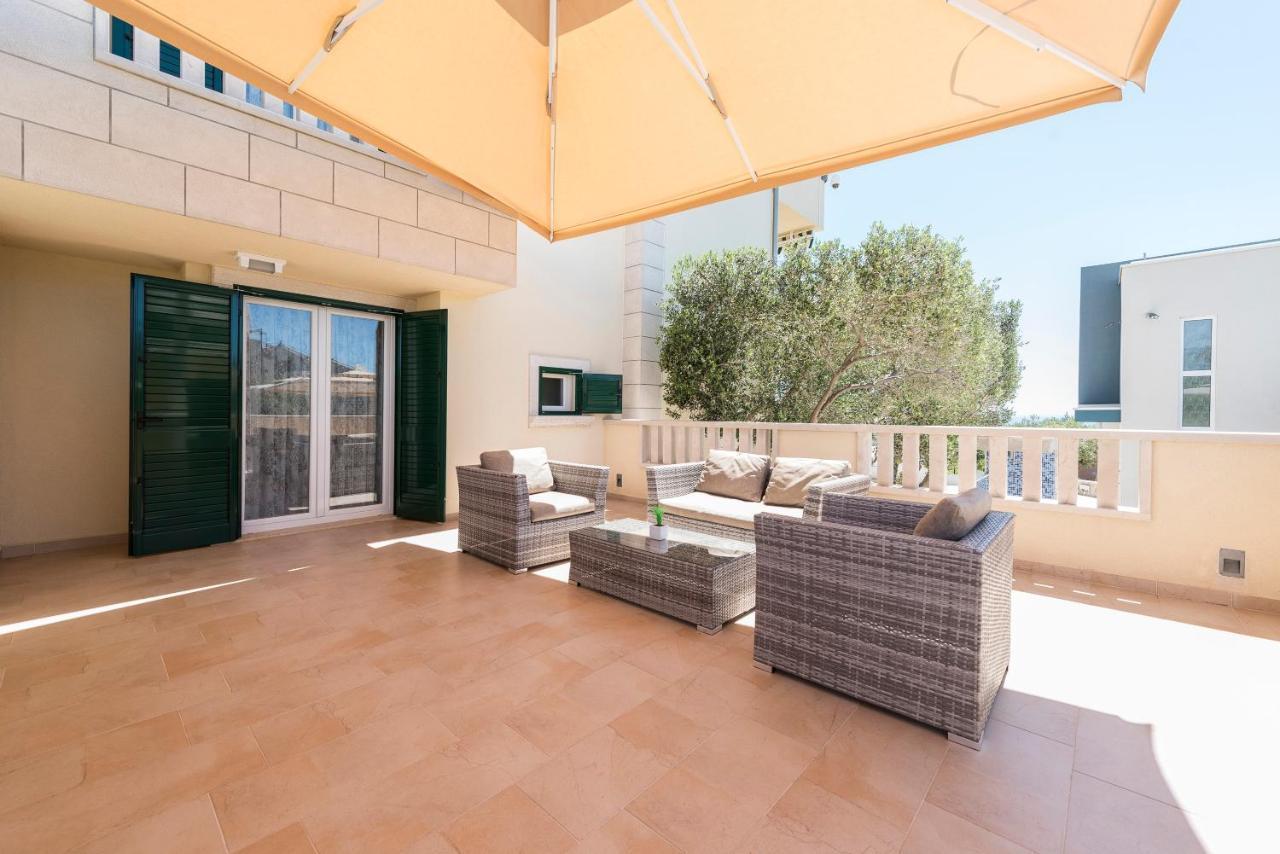 Pool Terrace Sea View Sarkic Appartement Novalja Buitenkant foto